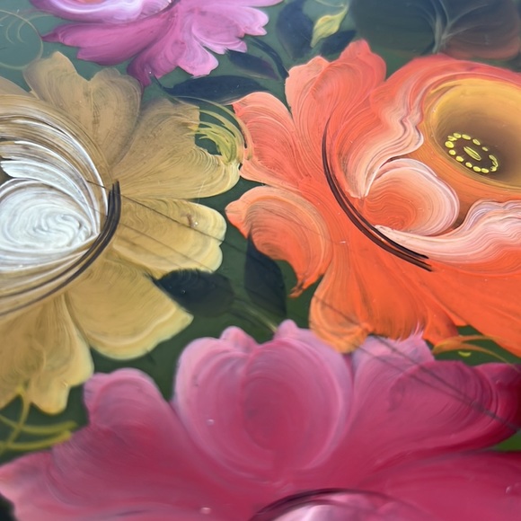 Vintage Hand Painted Flowers Black Enameled Metal Tray - Picture 7 of 7